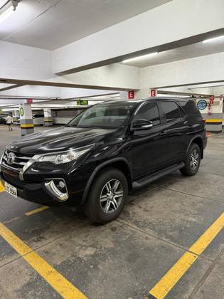 TOYOTA HILUX SW4 2.7 SR 4X2 16V FLEX 4P AUTOMÁTICO